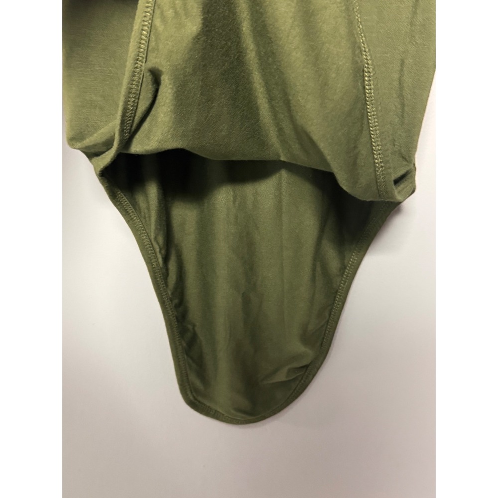 Caden Lane Knotted Baby Gown Olive Green Bamboo Henley Mitten Cuffs 7-14lbs - Picture 6 of 8